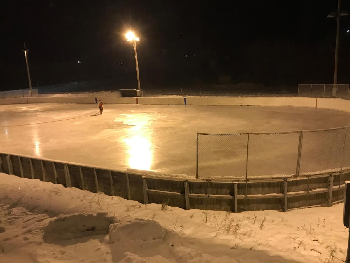 Asens Vandrarhem Uvboet Älvdalen エクステリア 写真