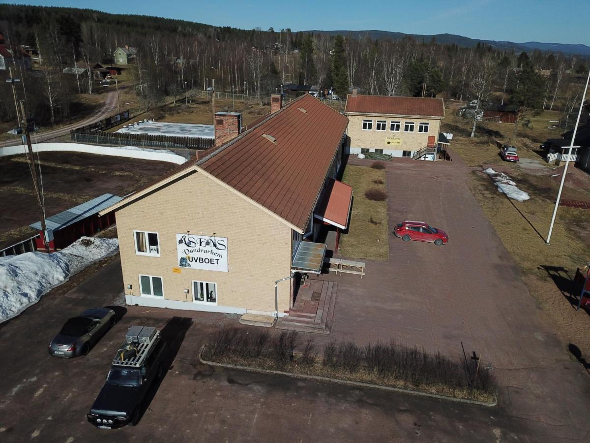 Asens Vandrarhem Uvboet Älvdalen エクステリア 写真